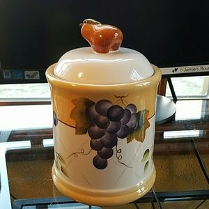 Home Interiors canistet