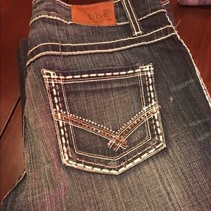 Buckle Jeans