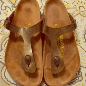 Birkenstock Gizeh Sandal - Golden Brown