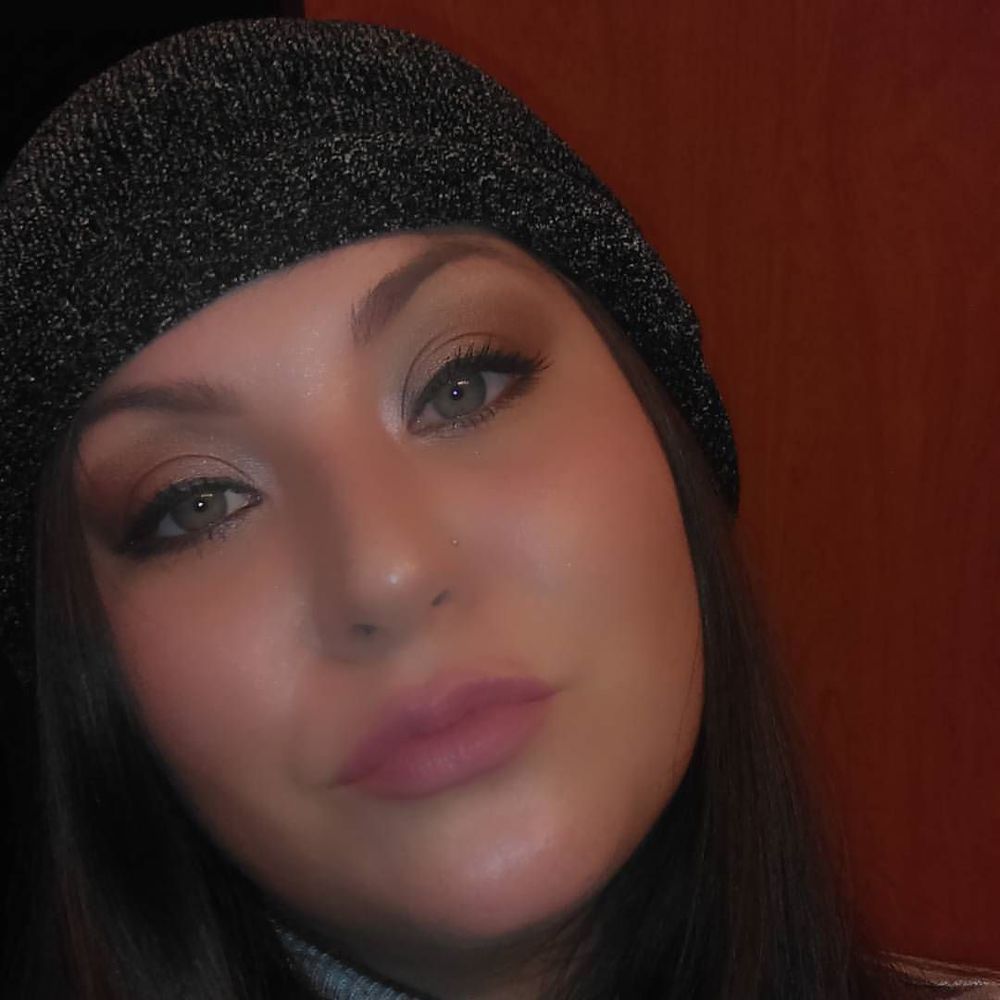 Meet your Posher, Nikki