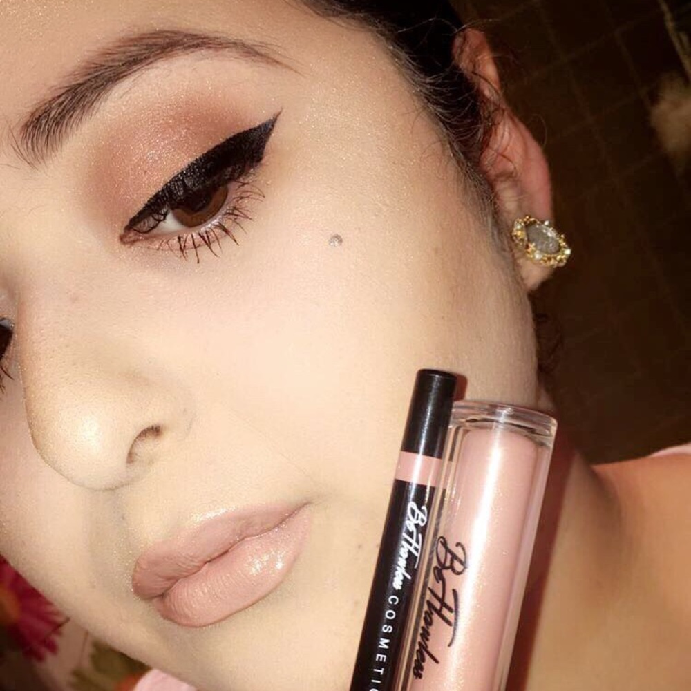 Meet your Posher, Lesly