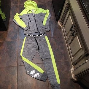 Vistorias secert jogging suit