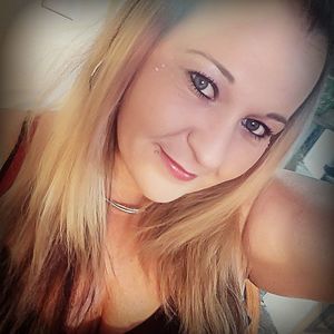 Meet your Posher, Cassandra