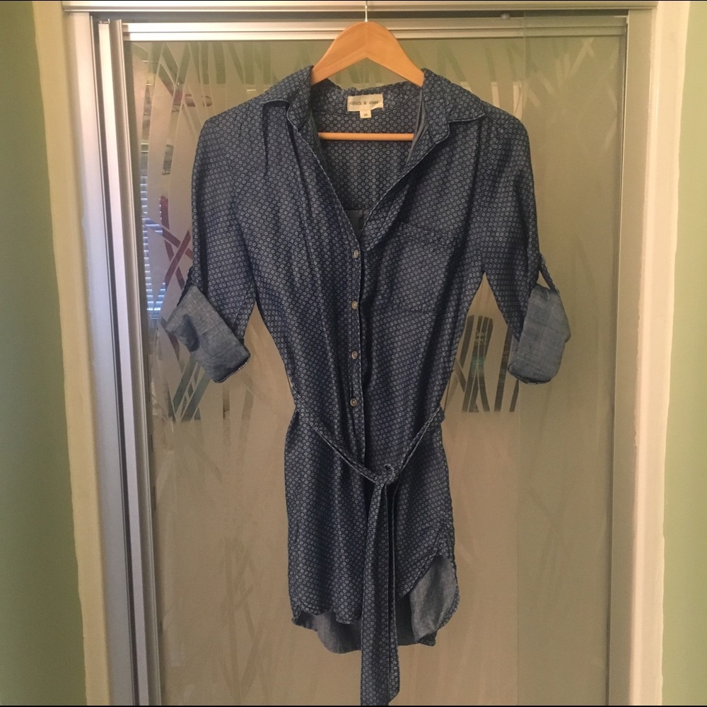 SOLD {Cloth&Stone} Chambray Tunic