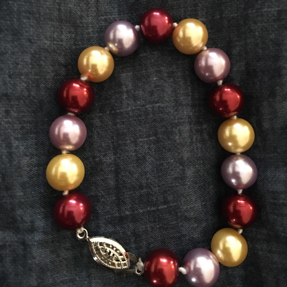 Gold,Lavender,and Burgundy pearl bracelet