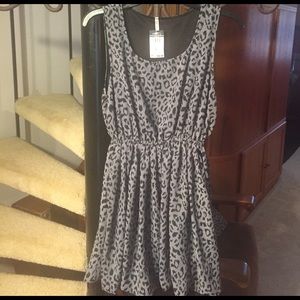 NWT Rue 21 grey leopard mark dress size Large