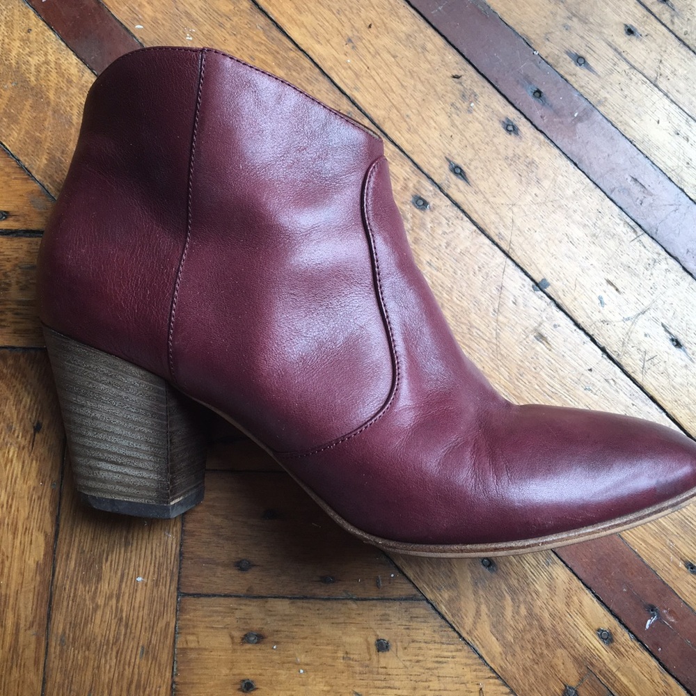 Club Monaco maroon ankle booties