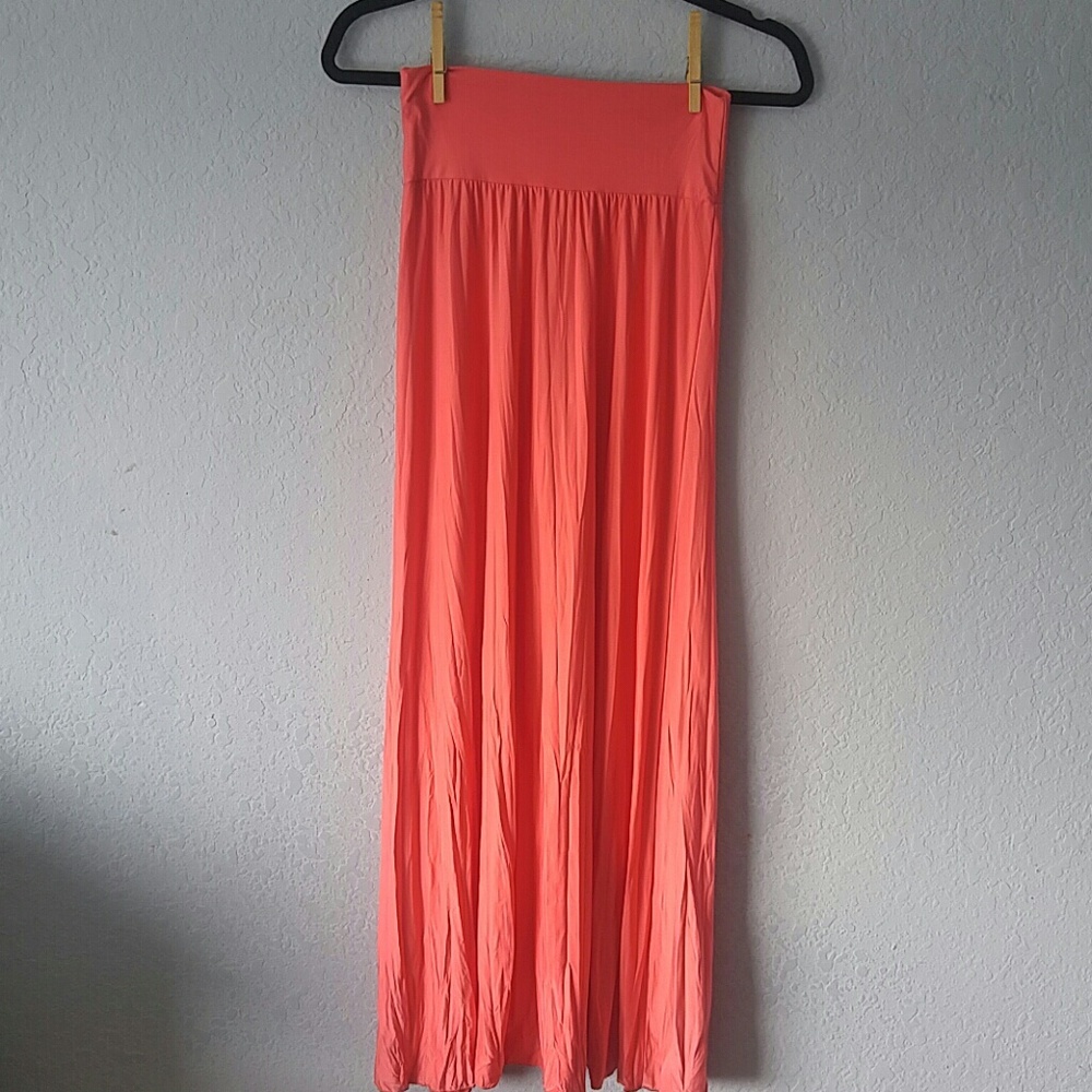 Pink maxi-skirt