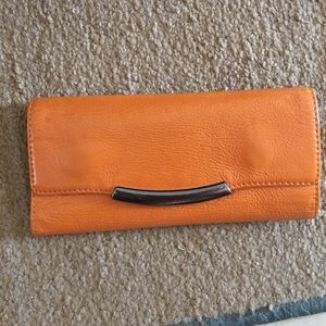 HOBO Sadie wallet orange