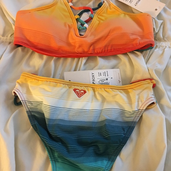 BNWT Roxy Bikini - Picture 2 of 3