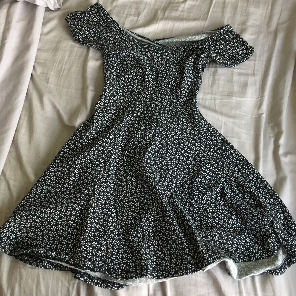 Brandy Melville flower cross back dress