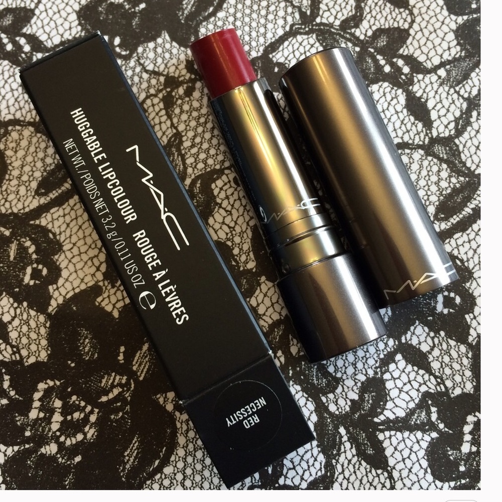 Mac Huggable lip color Red Necessity