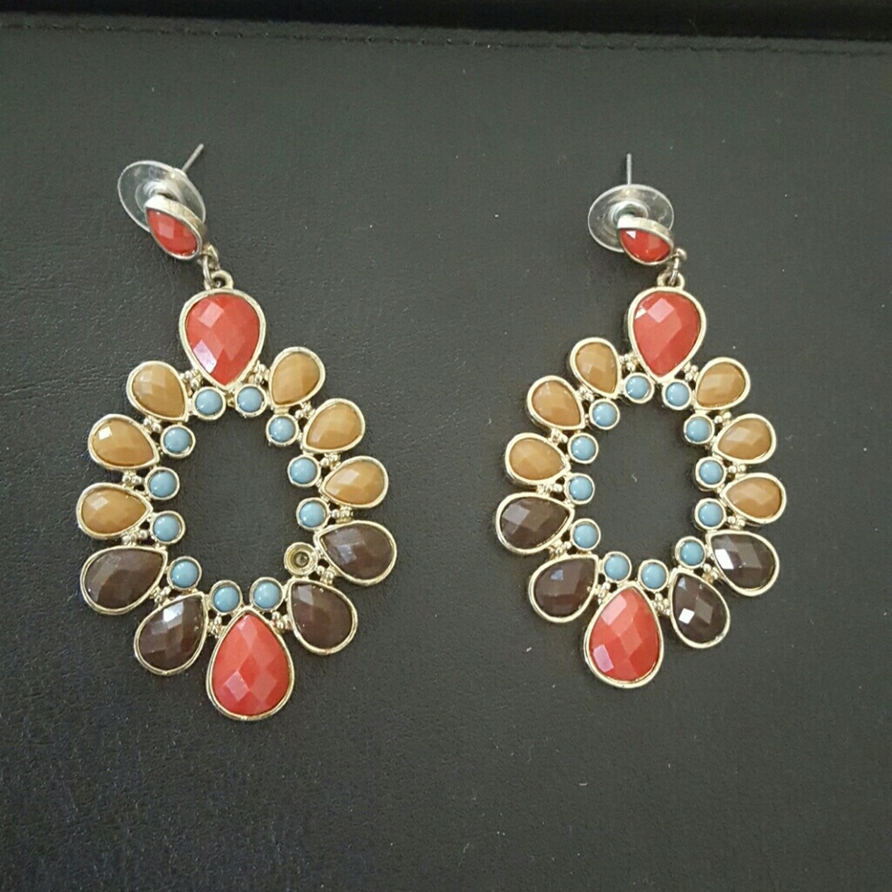 Earth tone colored earrings