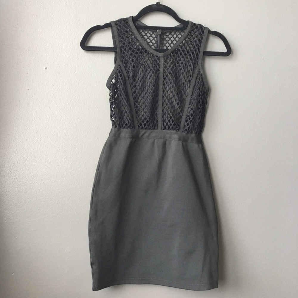 Black bodycon dress