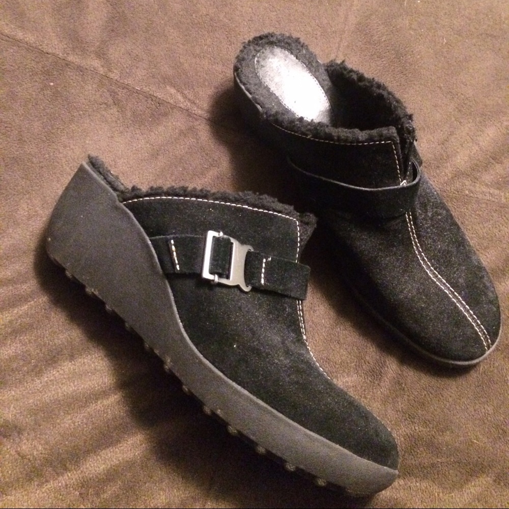 Black Sz 10 Aerosoles Wedge Shoes. Must Bundle