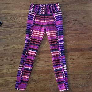 Nike fro fit workout leggings