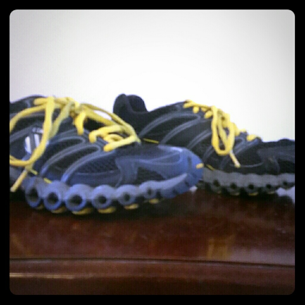 Running shoes