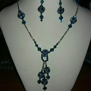 Swarovski Crystal necklace and earing set