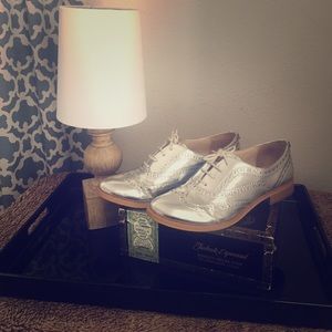 Sam Edelman Silver Oxford Shoes, 7.5
