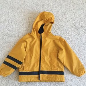 Charles River 2T raincoat