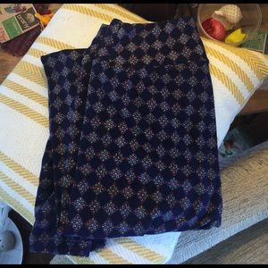 OS LuLaRoe leggings navy blue pattern EUC