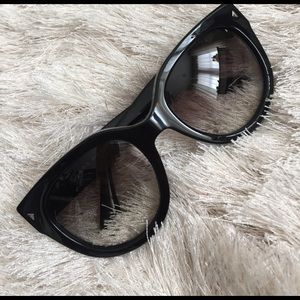 Black cat eye Prada sunglasses
