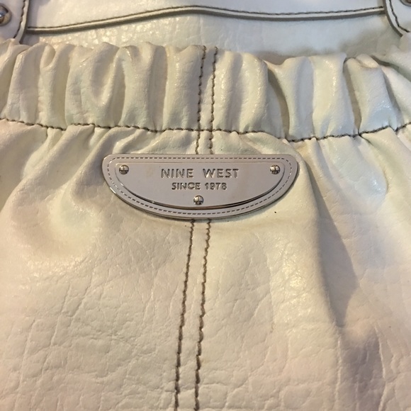 Purse - Picture 2 of 3