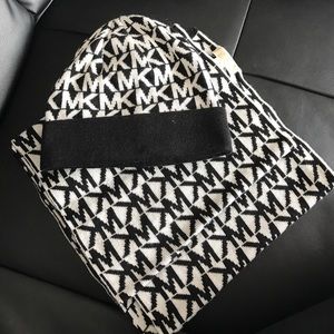 Michael Kors Scarf and Hat set!