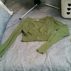 CLEARANCE! Green Cropped sweater