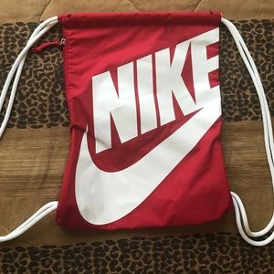 Nike sports draw string back pack