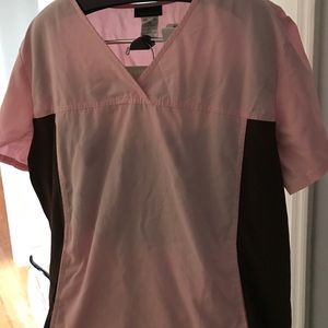 2 scrub tops one pant