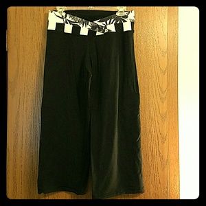 Lululemon Capri yoga pants
