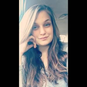 Meet your Posher, Kasey