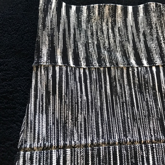 BCBG bandage skirt - Picture 4 of 4