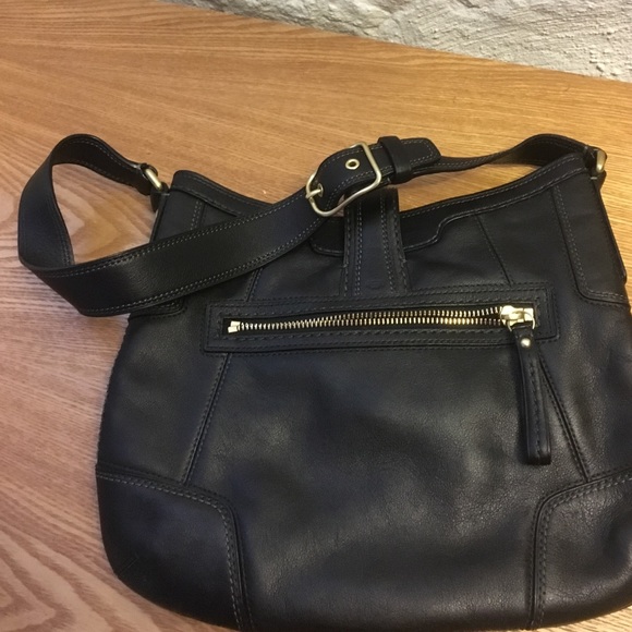 Black leather Coach bag - Picture 2 of 2