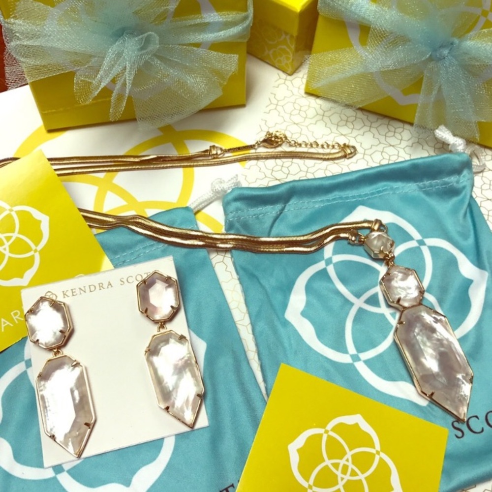 Kendra Scott Wyatt and Perla Necklace