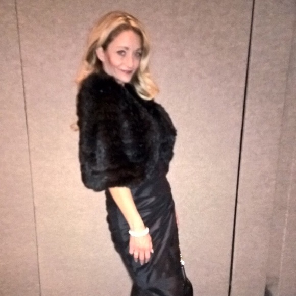 Meet your Posher, Megan - Picture 2 of 8