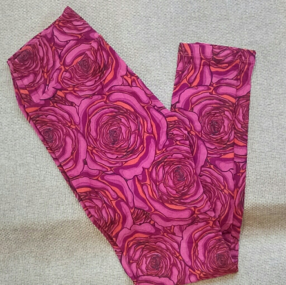 Rare print!! Lularoe Rose Legging OS