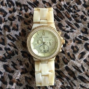 Michael Kors Watch with Horn Strap (MK 5529)