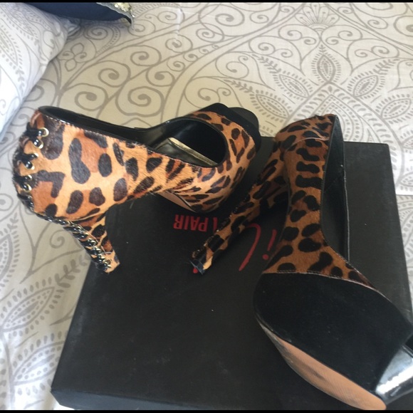 Wild Pair leopard print heels - Picture 4 of 5
