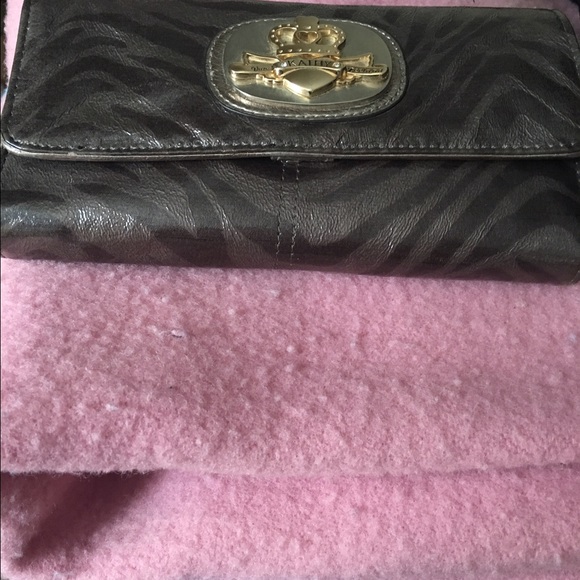 Wallet - Picture 2 of 4
