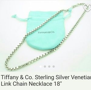 Tiffany & Co. 18' Venetian Chainlink Necklace