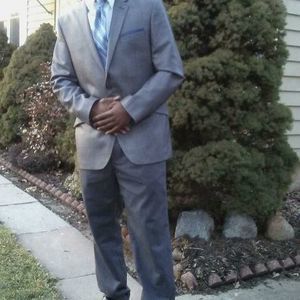 Meet your Posher, Oniel
