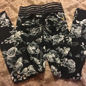 Cute Booty Lounge Leggings