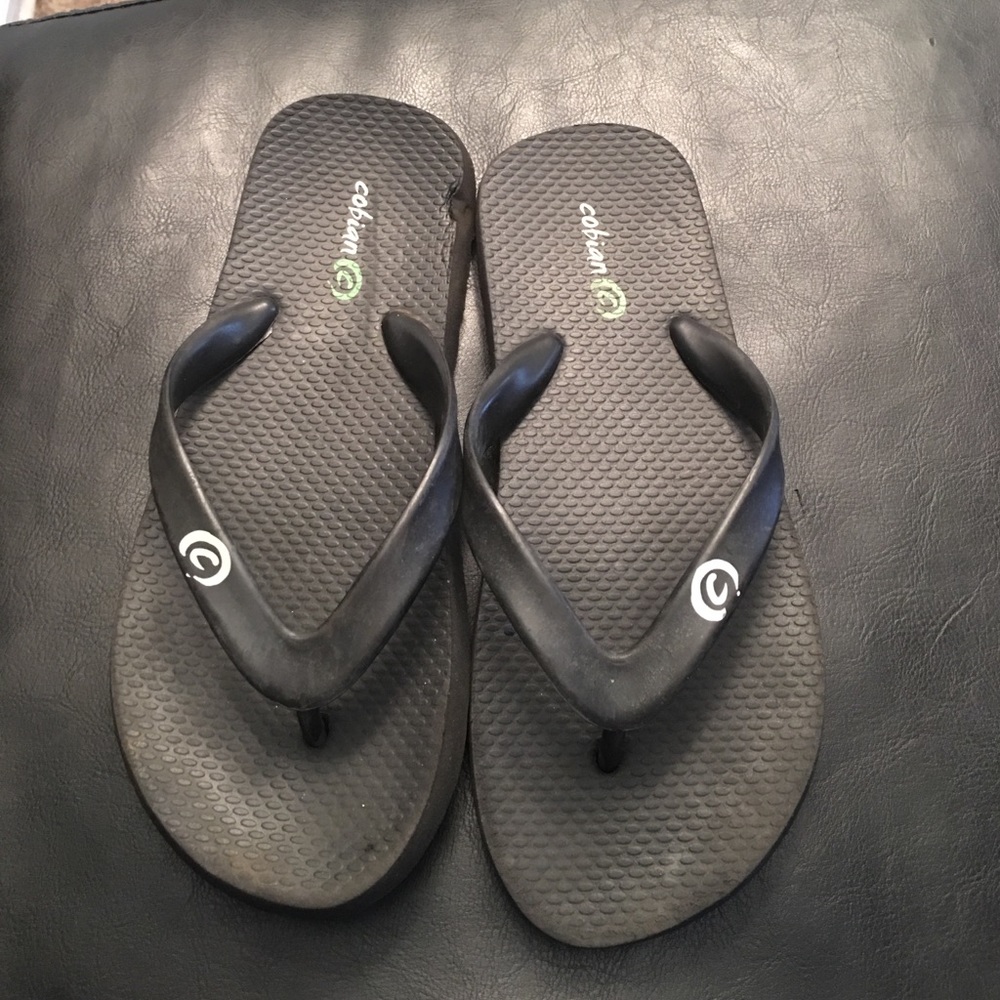 Cobian flip flops