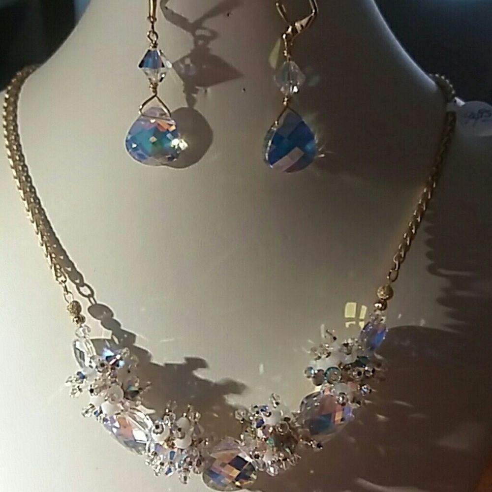 Swarovski necklace and earring set