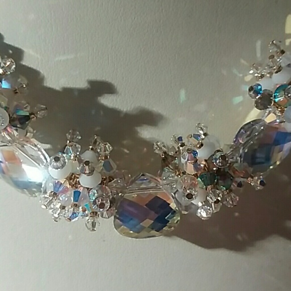 Swarovski necklace and earring set - Picture 2 of 3