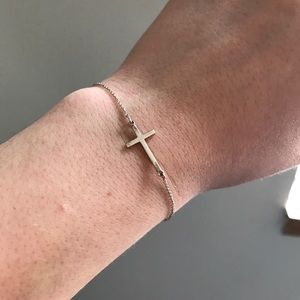 Stella and Dot cross bracelet - silver
