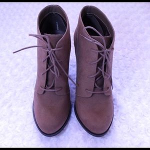 Tan/mid-toned Gray Bootie