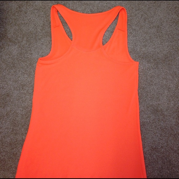 Danskin Now tank top/shorts workout set - Picture 4 of 4